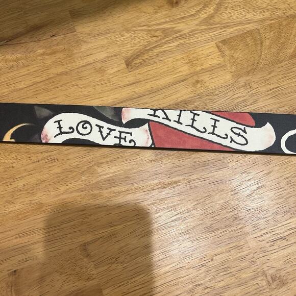 Ed Hardy "Love Kills Slowly” Black Reversible Belt Adults Size 38 Bonded Leather - Picture 7 of 9